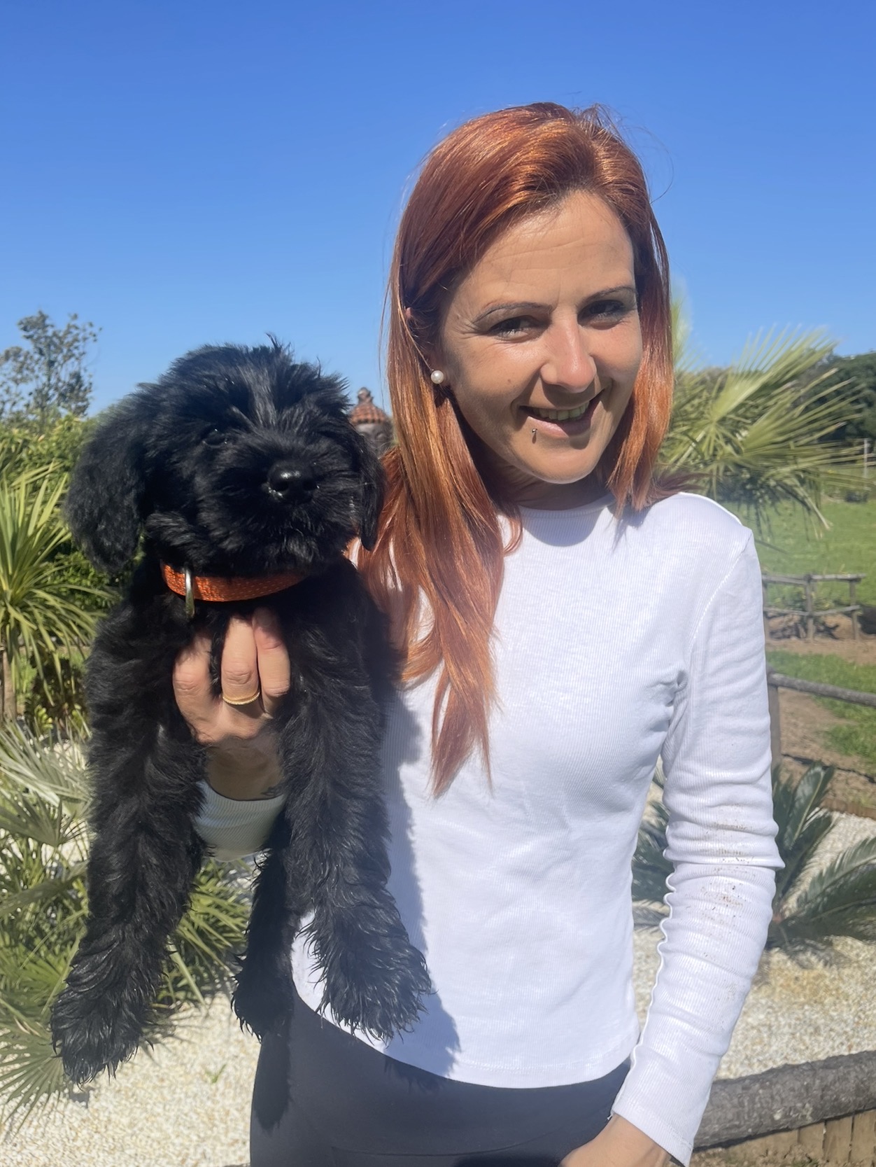 Maite, coordinadora de la escuela canina Canine-Service en Platja d’Aro